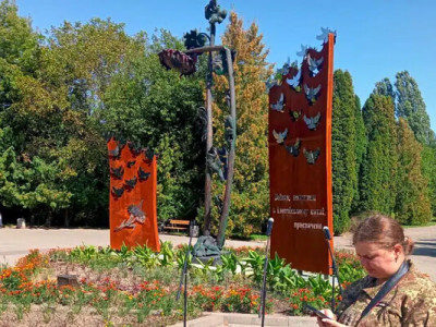 У Рівному відкрили пам’ятний знак на честь захисників Іловайська