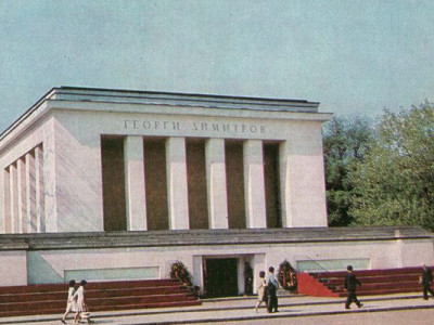 У Болгарії 26 років тому зруйнували мавзолей «болгарського Леніна» Георгія Димитрова