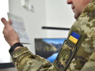 Львівські прикордонники затримали жінку, яка перебувала в розшуку