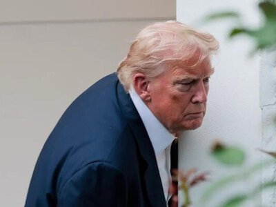 Трамп звільнив робітників через тріщину в камені біля Білого дому