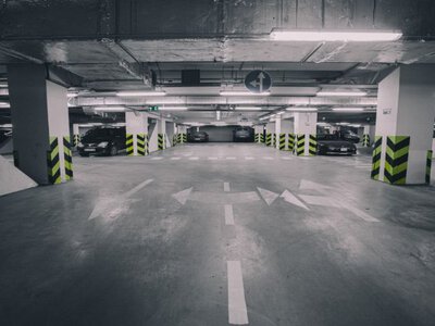 Ціни на паркомісця зростають: огляд ринку 2025 року