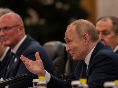 Путін не виключає зустрічі із Зеленським і Трампом: у Кремлі назвали єдину умову