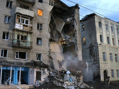 Як вберегтися від обвалу будівлі і вижити під завалом