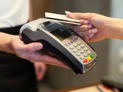 З 1 жовтня в Україні з'являться нові правила карткових платежів: що зміниться