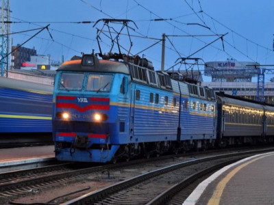 Збитки УЗ злетіли до 18 млрд: пасажирські перевезення на межі краху?