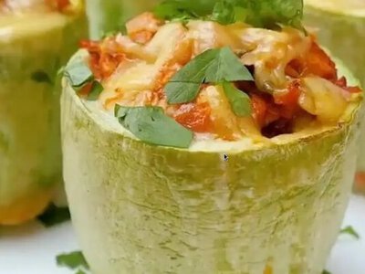 Простий рецепт фаршированих кабачків - ідеально для сімейної вечері