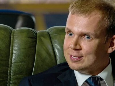 Як втікач «гаманець Януковича» воював за вплив з «новими донецькими»