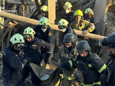 Росія знову супроводжує вбивствами Генасамблею ООН, – Зеленський відреагував на нічні обстріли