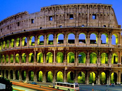 Коли гроші безсилі: історії мандрівок, де вирішує картка