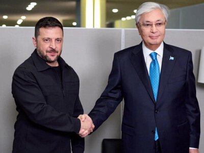 Зеленський обговорив з президентом Казахстану шляхи завершення війни