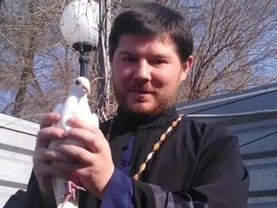 Московська церква в Україні визнала, що в рф катують її священника Максимова