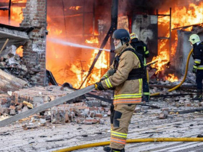 рф атакувала Суми та Херсон: ворог вдарив бомбами по мирних кварталах