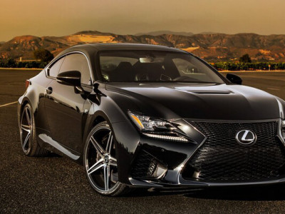 Lexus прощається з легендарною моделлю після 36 років виробництва
