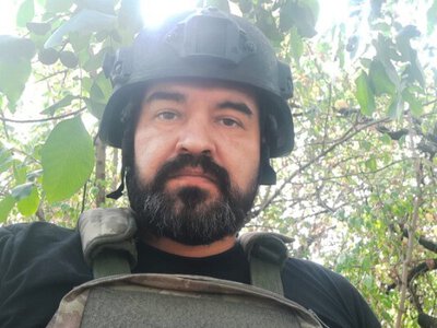 Як воюють зеки. Денис Парасін пройшов шлях від вартового в колонії до офіцера групи контролю бойового стресу на передовій