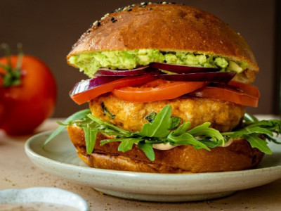 Цей бургер небезпечно смачний: рецепт, що принизить навіть топові заклади