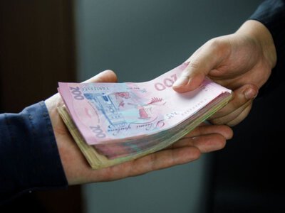 Хабар для відкосу: депутат опинився в центрі гучного скандалу