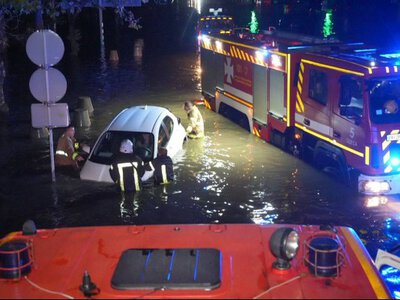 Смертельна негода в Одесі: є загиблі, включаючи дитину, та наслідки нічної стихії