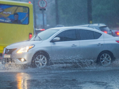 Труханов обіцяє виплатити по 100 тисяч сім'ям загиблих від негоди