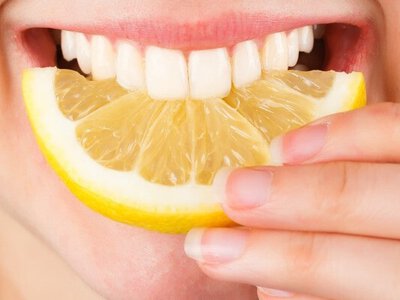 Які продукти небезпечні для здоров’я ротової порожнини