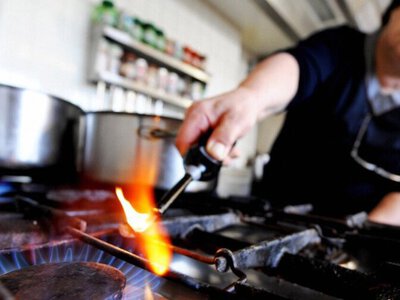 Українцям із газовими плитами порадили встановити корисний прилад: скільки коштує