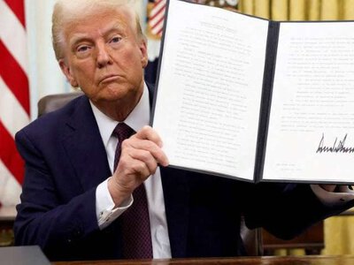 США зачиняють двері для біженців: виняток становитиме лише одна раса