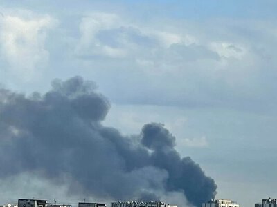 Львів після обстрілів рф у диму: містян просять закрити вікна і залишатися вдома