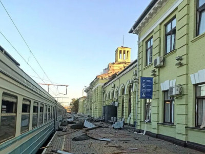 «Полювання за локомотивами Укрзалізниці триває давно» — Шевченко про російські обстріли
