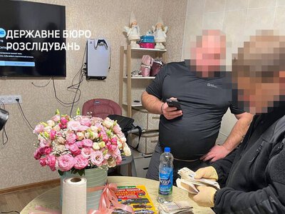 На Донеччині офіцер “подарував” дружині 2 підлеглих – вони будували, копали і продавали шаурму (ФОТО, ВІДЕО)
