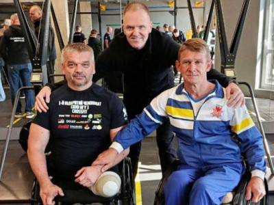 Ветеран із Рівненщини Євген “Черешня” Федосєєнко робить перші кроки після поранення