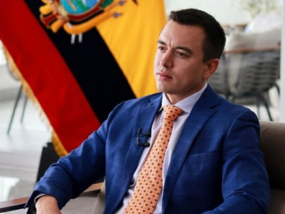 В Еквадорі натовп скоїв напад на автомобіль президента Нобоа