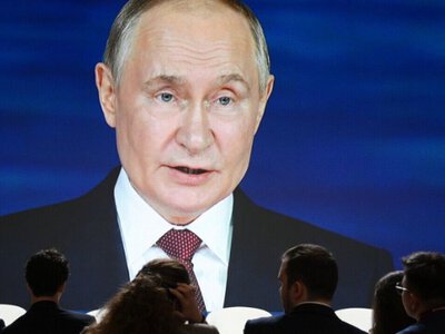 Диктатор путін зовсім не шкодує, що напав на Україну. Більше того, її йому ще й мало