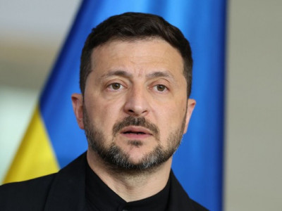 Зеленський потролив путіна через бензин