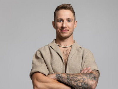 Олександр Терен про життя після Холостяка, кохання і першу зйомку в кіно: «Хейт може зламати людину»