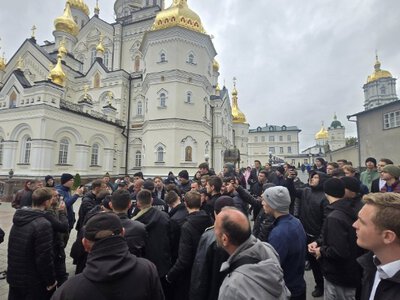 У Почаївській лаврі УПЦ (МП) проводять обшуки: що відомо?