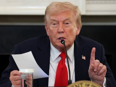 Трамп вважає, що Україна і рф скоро «сядуть за стіл переговорів»