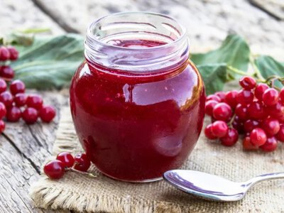 Секрет бабусі: як заготувати калину з цукром на зиму