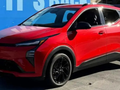 Нового суперника Nissan Leaf від Chevrolet показали на фото