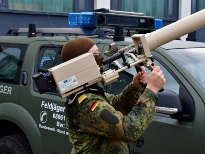 У Німеччині заявили про відсутність права збивати російські дрони