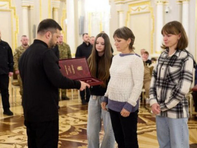 Ще двом захисникам присвоєно звання Героя України
