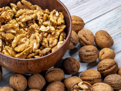 Для чого горіхи занурюють в окріп: корисний лайфхак