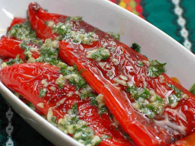 Секрет ідеальної закуски: болгарський перець з петрушкою та часником