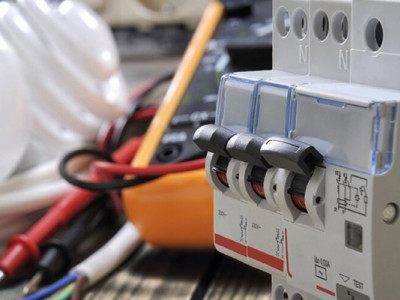 Усе з Німеччини! Україна кинулась у шопінг за електрообладнанням