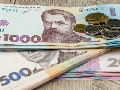 Скільки у жовтні платять одержувачам соцвиплат?