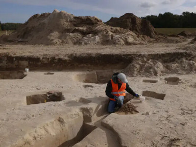 Свята вода і спасіння: археологи розкрили шокуючий середньовічний ритуал поховання немовлят