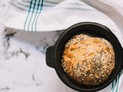 Хліб на сковороді без дріжджів: рецепт, який переверне уявлення про домашню випічку