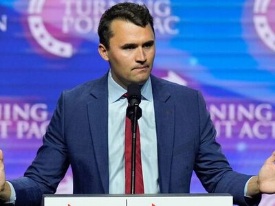 США анулювали візи шістьом іноземцям через коментарі про загиблого блогера Чарлі Кірка