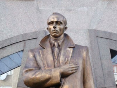 Як склалася доля трьох дітей Степана Бандери та що відомо про його внуків