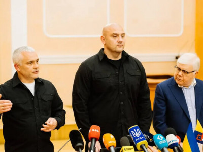 Новому керівнику радять не запрошувати журналістів до кабінету Труханова