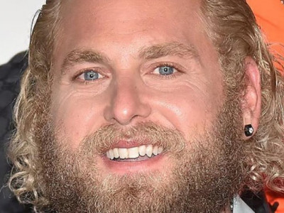 Джона Гілл знову на знімальному майданчику, і фанати обговорюють його схуднення