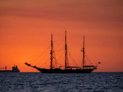 Археологи знайшли в Туреччині затонулий 2000 років тому корабель із недоторканим скарбом